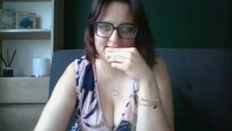 Snapshot of irresistibleparis chatting on 07-16-26, 05:46 Paris online show from 07-16-26, 05:46