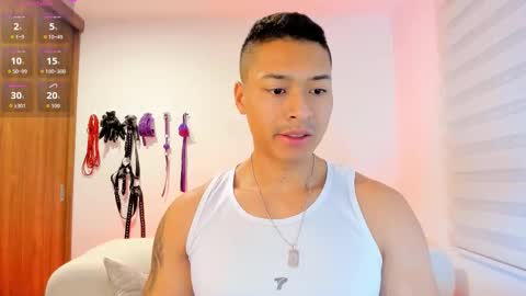 Snapshot of irvinepassion chatting on 02-15-26, 10:03 WILL ANDREW online show from 02-15-26, 10:03