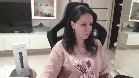 Irwi Tomboy online show from 03-02-25, 10:27