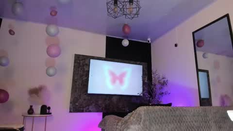 Snapshot of isa_____ chatting on 03-09-25, 03:54 isa_____ online show from 03-09-25, 03:54