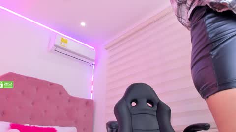 Snapshot of isa__cute chatting on 01-25-25, 07:38 ISA online show from 01-25-25, 07:38