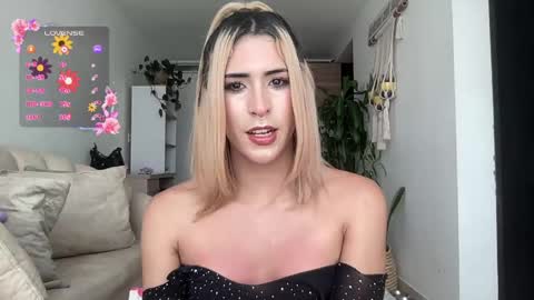 Snapshot of isa__fox_1 chatting on 04-24-26, 07:27 Isabella online show from 04-24-26, 07:27