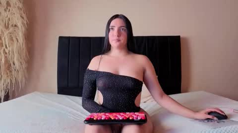 Isa and Natasha online show from 12-02-25, 01:17