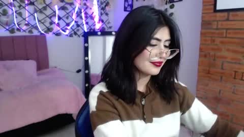 Snapshot of isa_bunny18 chatting on 09-24-25, 01:53 isabela online show from 09-24-25, 01:53