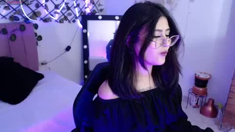 Snapshot of isa_bunny18 chatting on 11-03-25, 04:14 isabela online show from 11-03-25, 04:14