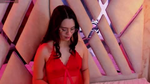 Snapshot of isa_doux chatting on 02-15-26, 09:41 Isa online show from 02-15-26, 09:41