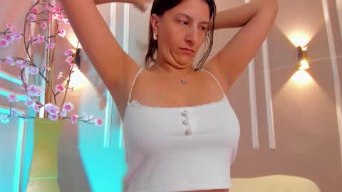 Isabella online show from 11-09-25, 11:52