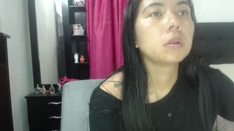 Snapshot of isa_mey chatting on 12-17-24, 02:12 Isa online show from 12-17-24, 02:12