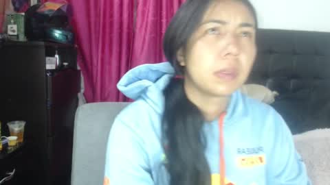 Snapshot of isa_mey chatting on 03-05-25, 02:46 Isa online show from 03-05-25, 02:46