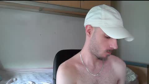 Isaac99c online show from 05-11-26, 08:31