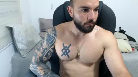 Snapshot of isaac_carter chatting on 07-15-26, 10:42 Isaac carter online show from 07-15-26, 10:42