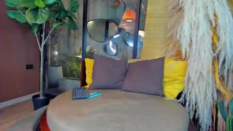 Snapshot of isaac_grimm chatting on 12-01-25, 03:22 isaac_grimm online show from 12-01-25, 03:22