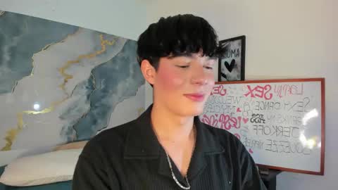 Snapshot of isaac_kurtt chatting on 11-11-25, 07:58 Isaac Kurtt online show from 11-11-25, 07:58