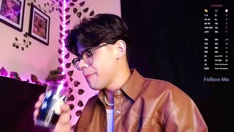 Snapshot of isaac_saenz chatting on 02-27-25, 10:53 Isaac Saenz. online show from 02-27-25, 10:53