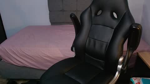 muscle isaac online show from 05-31-26, 01:58