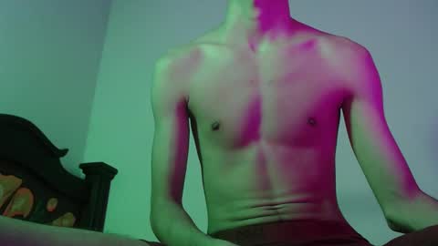 isaac online show from 01-28-25, 08:25