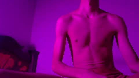 isaac online show from 02-08-25, 05:29