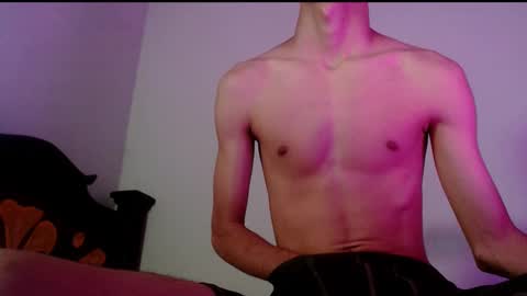 isaac online show from 03-05-25, 06:12