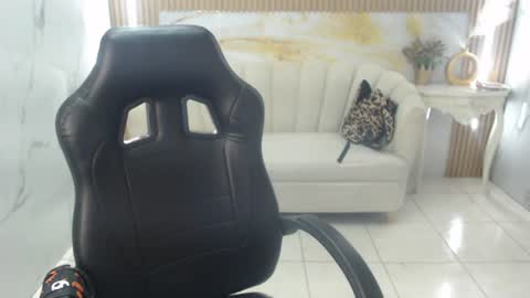 isabeau_s online show from 06-13-26, 01:20