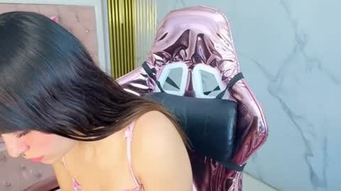isabeau_s online show from 06-25-26, 01:37