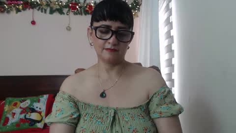 Isabeel Sofia online show from 11-02-25, 03:58