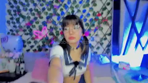 Snapshot of isabel_jamess chatting on 06-14-26, 12:19 Isa online show from 06-14-26, 12:19