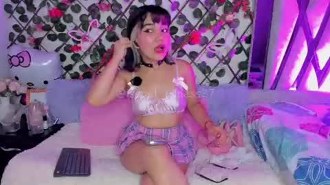 Snapshot of isabel_jamess chatting on 07-14-26, 12:57 Isa online show from 07-14-26, 12:57