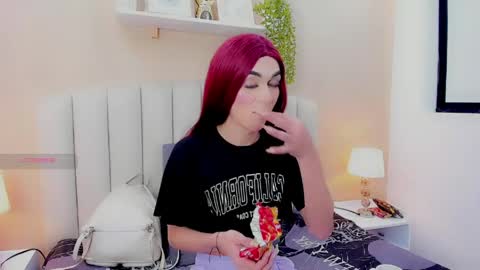 isabel_palmer online show from 06-08-26, 07:03