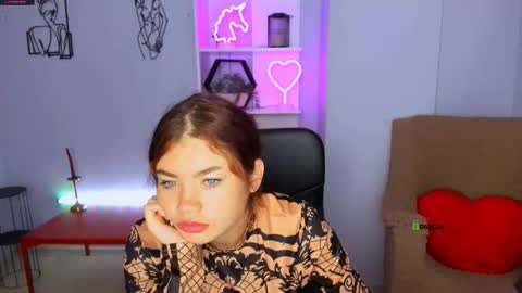 Snapshot of isabel_wave chatting on 11-05-25, 07:08 isabel online show from 11-05-25, 07:08