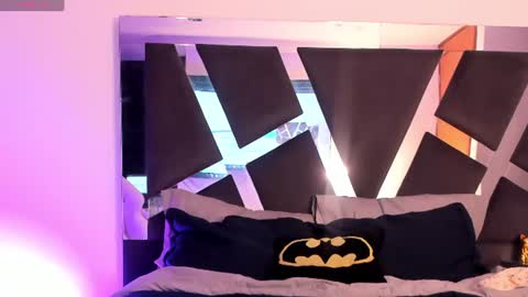 Snapshot of isabela_antonia_ chatting on 06-15-26, 04:25 online show from 06-15-26, 04:25