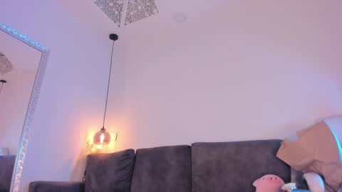 Isabela online show from 02-19-25, 12:11