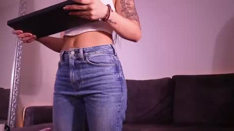 Snapshot of isabela_franco_ chatting on 06-26-26, 11:47 Isabela online show from 06-26-26, 11:47