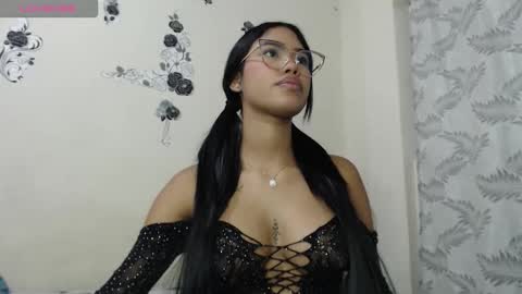 Snapshot of isabela_kity chatting on 10-22-25, 12:44 isabela_kity online show from 10-22-25, 12:44
