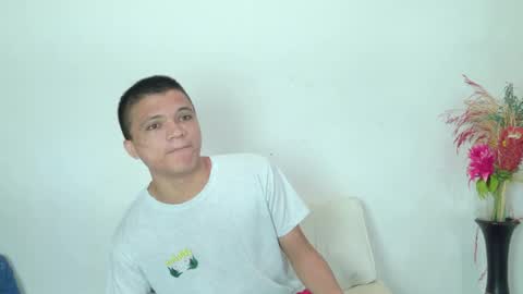 Isabella online show from 04-22-26, 02:03