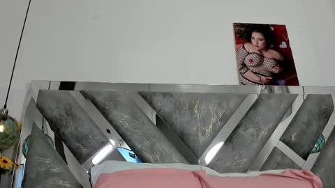 Mommy Isa online show from 03-15-26, 06:30