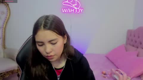Snapshot of isabela_tay chatting on 05-30-26, 11:40 ISABELA online show from 05-30-26, 11:40