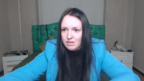 IsabelBlackberry online show from 12-15-24, 02:05