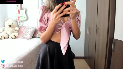 Snapshot of isabelhills chatting on 12-27-24, 06:20 Isa online show from 12-27-24, 06:20