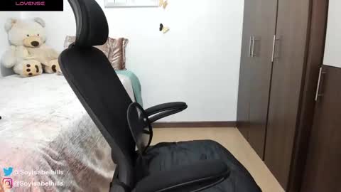 Snapshot of isabelhills chatting on 01-25-25, 10:50 Isa online show from 01-25-25, 10:50