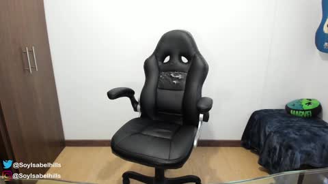 Snapshot of isabelhills chatting on 11-20-25, 10:20 Isa online show from 11-20-25, 10:20