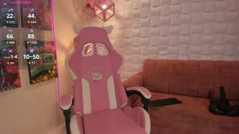 Snapshot of isabeljohnson chatting on 05-30-26, 03:31 Isabel online show from 05-30-26, 03:31