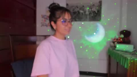 Snapshot of isabella22_1 chatting on 02-06-25, 11:54 Isabella22 1 online show from 02-06-25, 11:54