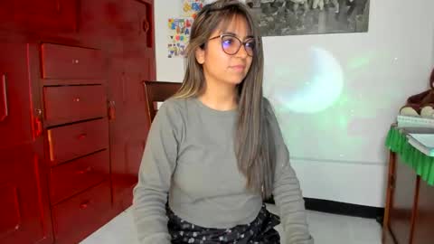 Snapshot of isabella22_1 chatting on 02-10-25, 05:19 Isabella22 1 online show from 02-10-25, 05:19