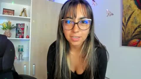 Isabella22 1 online show from 02-17-25, 02:48