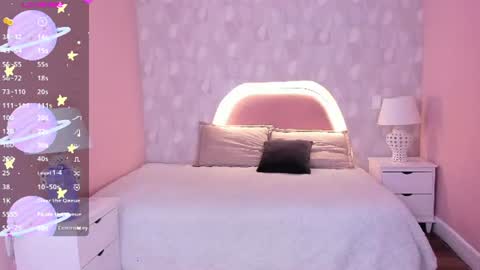 Snapshot of isabella__milf chatting on 07-16-26, 07:20 isabella__milf online show from 07-16-26, 07:20