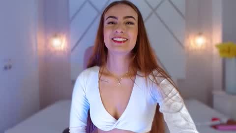 Snapshot of isabella__shine chatting on 11-25-25, 03:12 Isa online show from 11-25-25, 03:12