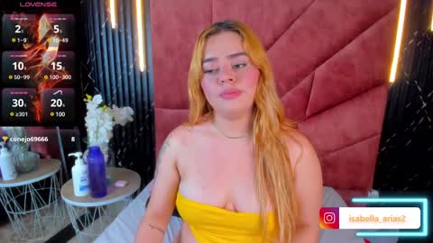 Isabella Arias online show from 03-11-25, 10:18