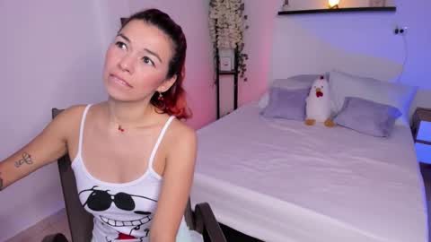 isabella online show from 09-17-25, 05:25