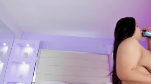 Snapshot of isabella_daniell chatting on 01-29-25, 07:36 Isa online show from 01-29-25, 07:36