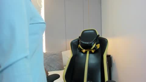 Isabel florez online show from 03-05-26, 12:12